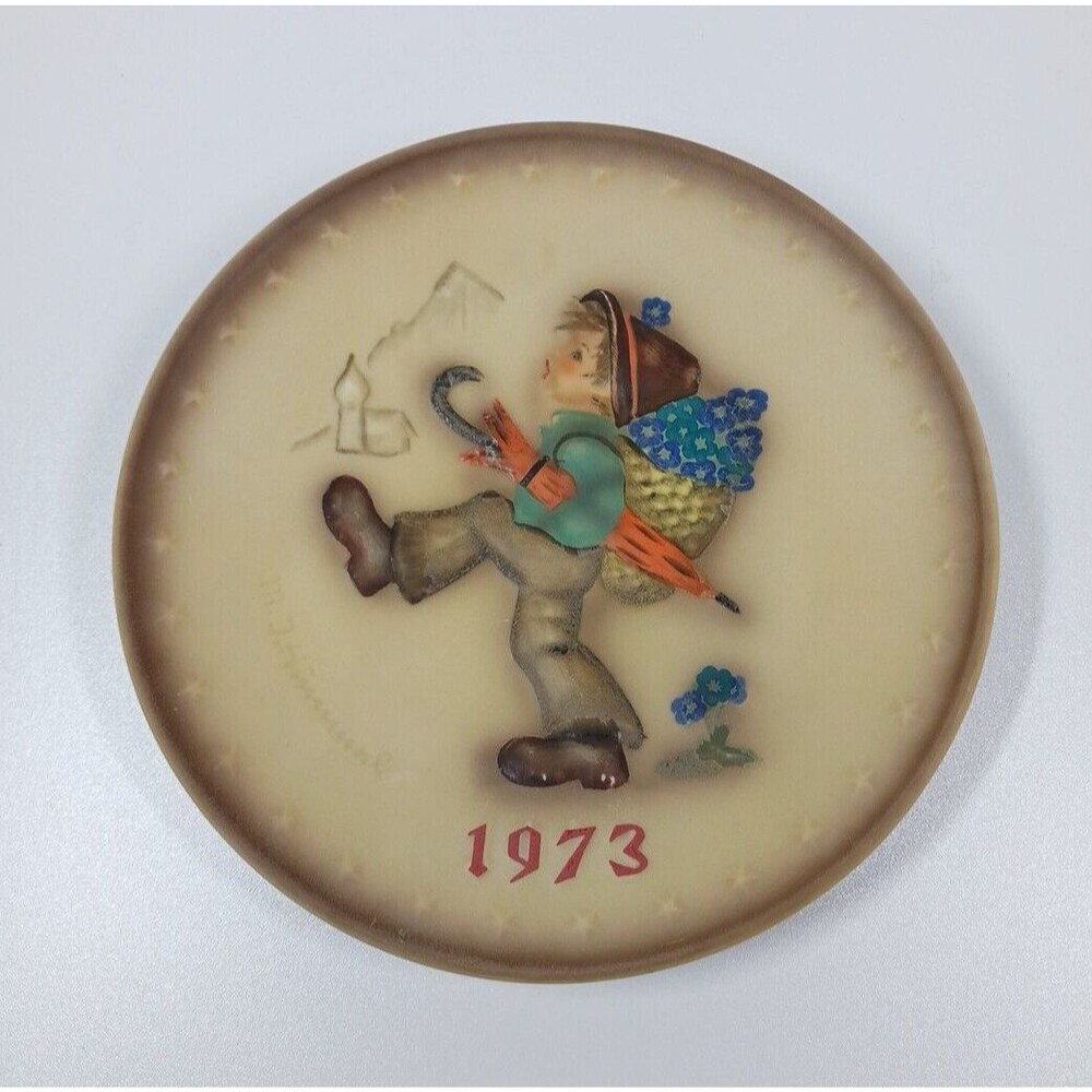 VTG Goebel - M.J. Hummel 1973 3rd Annual Collectible Plate